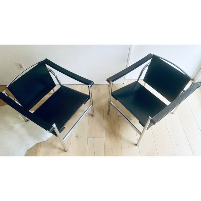 Black 1960s Lc1, Le Corbusier "Basculant Sling Chairs" Pierre Jeanneret & Charlotte Perriand - a Pair For Sale - Image 8 of 10