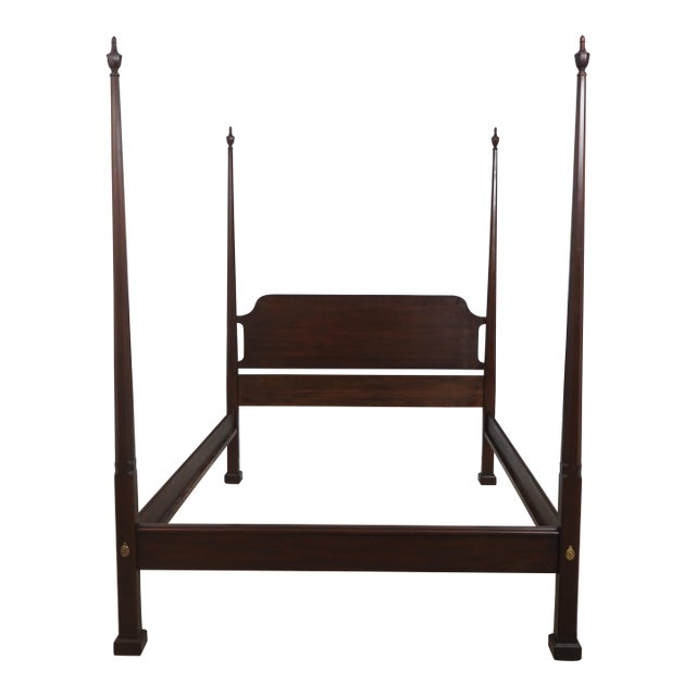 Henkel Harris Mahogany Queen Size Pencil Poster Bed For Sale