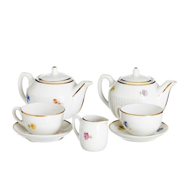 White Miniature Tea Set in Porcelain from Vista Alegre, Set of 5 For Sale - Image 8 of 8