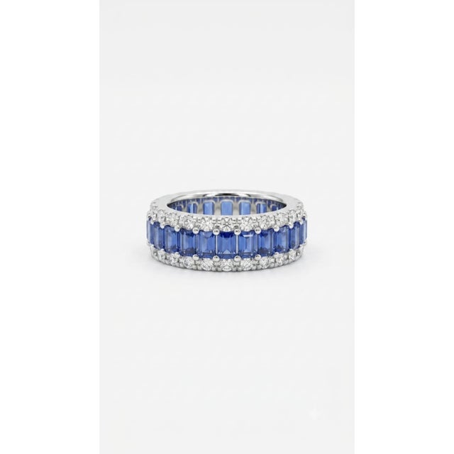 Contemporary Natural 18k Gold 1.10cts Diamond & 4.30cts Sapphire Ring, New Design, Size 6 For Sale - Image 3 of 6