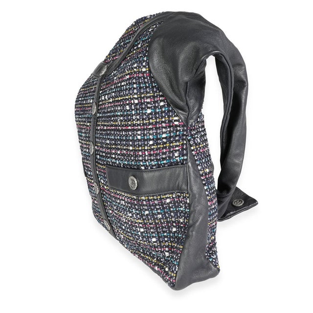 Item #: 115388 Interior Material: Fabric Dimensions: 16 x 13.75 x 2 in Features Interior: Zip pocket. Keychain Strap...