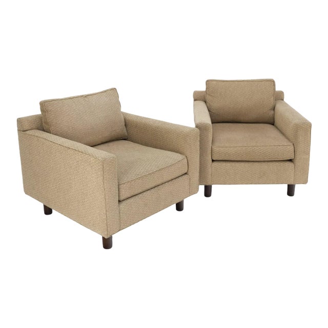 Pair Deep Seat Oatmeal Fabric Upholstery Contemporary Lounge Chair on Dowel Legs For Sale