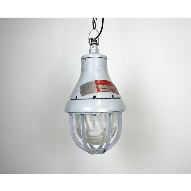 Grey Industrial Explosion Proof Light from Crouse-Hinds, 1970s For Sale - Image 16 of 16