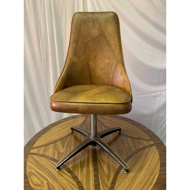 Transitional Vintage Douglas Furniture Company Formica Dining Table & 3 Steel/Vinyl Chairs For Sale - Image 3 of 12