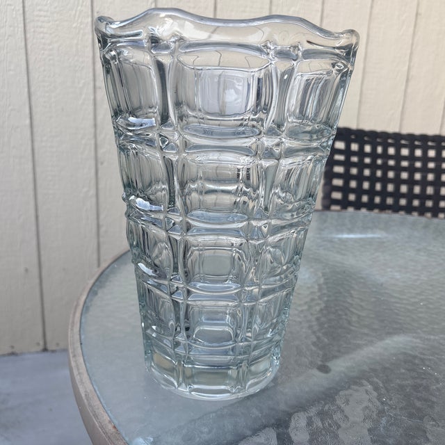 1950s Mid 20th Century Heavy Glass Geometric Vase by Rudolph Schroter for Sklo Union For Sale - Image 5 of 5