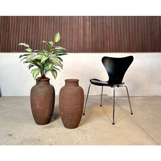 Large Handcrafted Amphora-Shaped Terracotta Ceramic Floor Vases, Germany 1950s, Set of 2 For Sale - Image 4 of 18