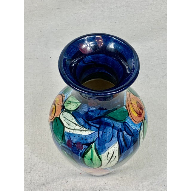 1990s Vintage Gail Pittman Handmade Pottery Vase For Sale - Image 5 of 10