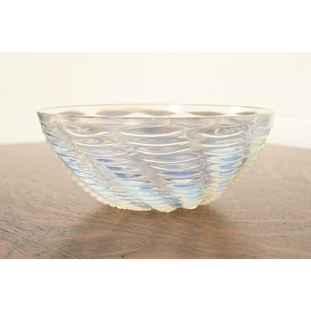 René Lalique "Ondes" Art Deco Opalescent Glass Bowl, 1930s For Sale - Image 12 of 12