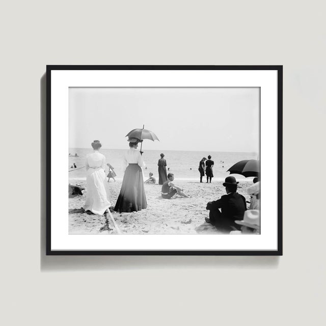 Vintage Beach Photo – 16" X 20" For Sale - Image 4 of 5