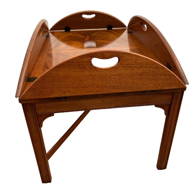 English Vintage Heritage Henredon Butler's Tray Oval Cocktail Table Flame Mahogany For Sale - Image 3 of 15