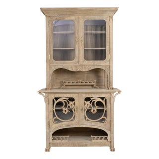 1910s French Art Nouveau Oak Vitrine With Floral Details For Sale