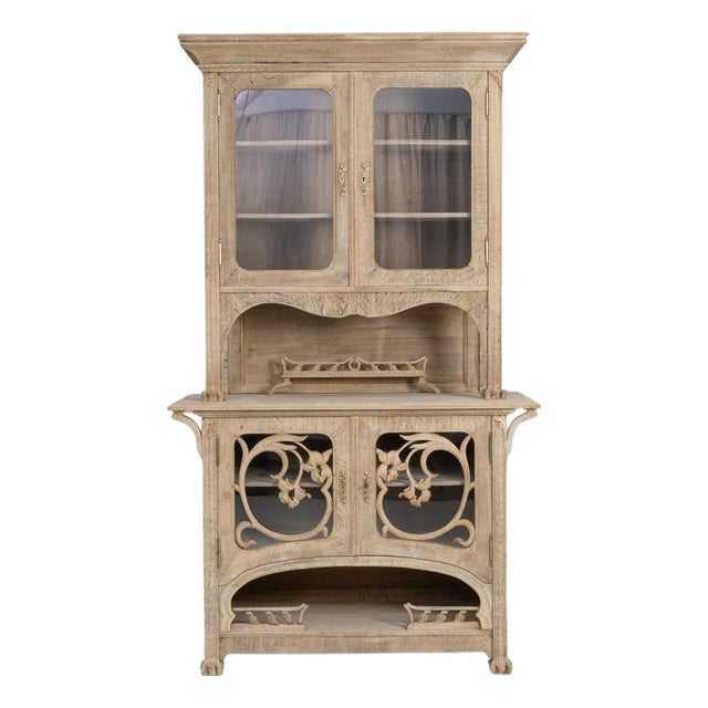 1910s French Art Nouveau Oak Vitrine With Floral Details For Sale