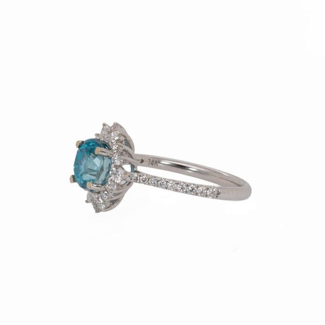 Metal 2.1cts Blue Zircon Ring With Natural Diamonds Halo: Solid 14k Gold, Oval 6.6x6mm For Sale - Image 7 of 9