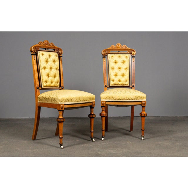 Item: Set of 2 parlor chairs Period & Style: Gründerzeit - Late 19th century Features - Stylish and prestigious seating...