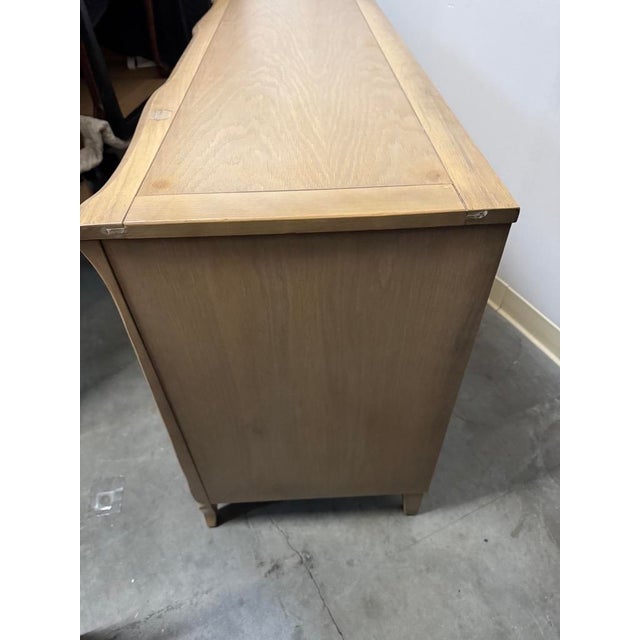 Vintage French Provincial 7 - Drawer Dresser- Part of a Matching Bedroom Set For Sale - Image 4 of 8
