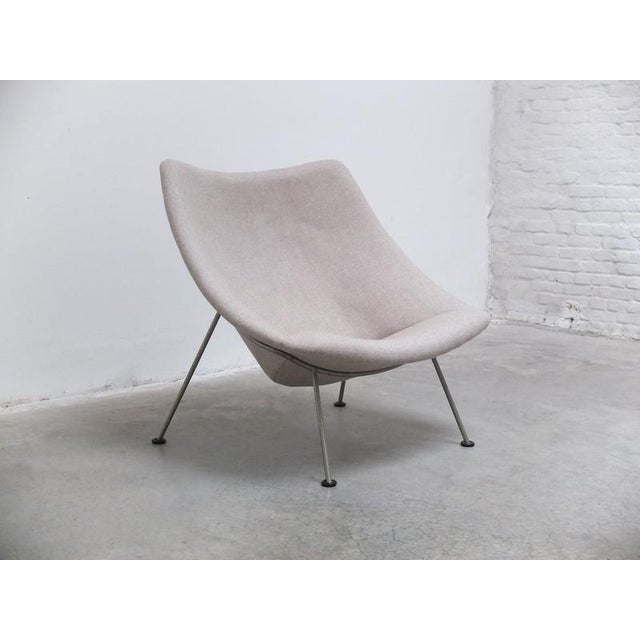 Iconic ‘F157’ better known as the ‘Oyster’ lounge chair designed by Pierre Paulin for Artifort in 1959. This is an...