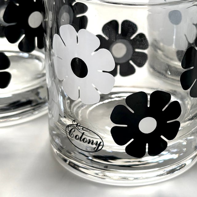 1960s Mod Daisy Mid-Century Cocktail Glasses & Matching Ice Bucket - Set of 7 For Sale - Image 9 of 9