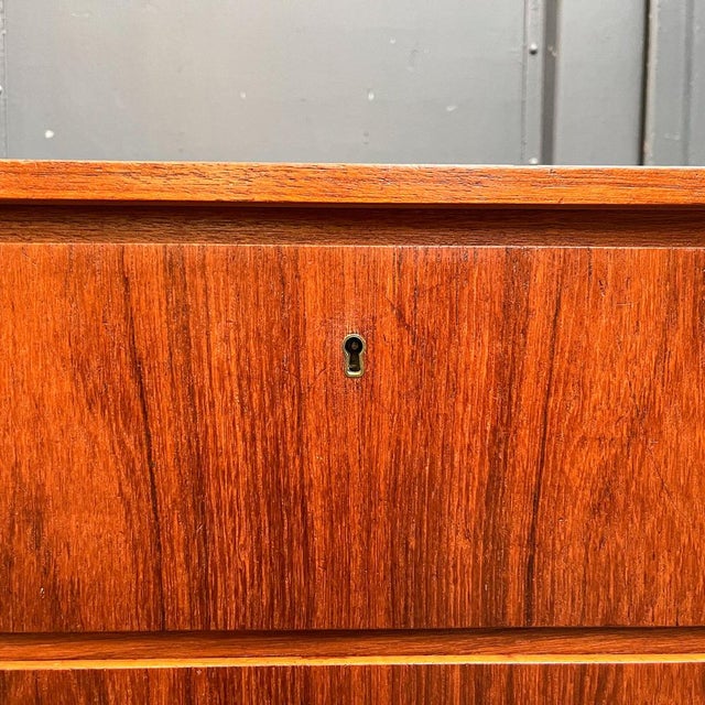 Mid-Century Chest of Drawers For Sale - Image 13 of 16