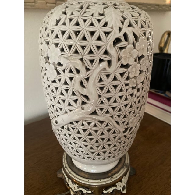 Rembrandt Lamp Company Vintage Rembrandt Blanc De Chine Pierced Lamp For Sale - Image 4 of 10