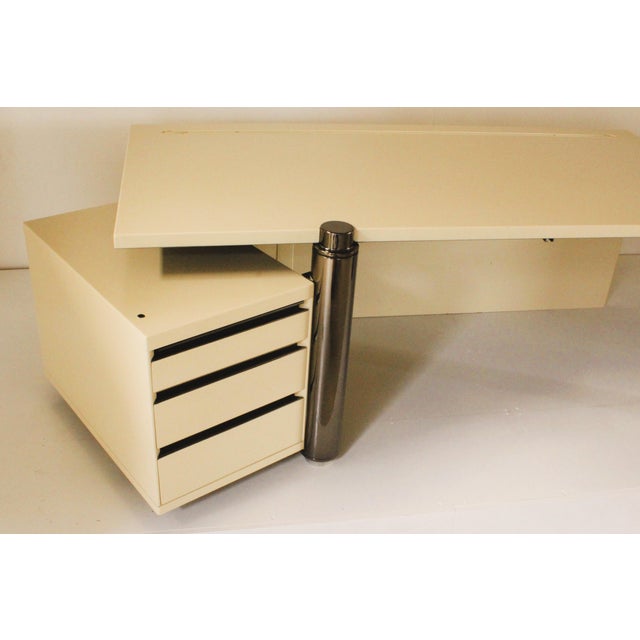 Metal Large Ceo Executive Desk by Ferdinand Porsche for Castelli For Sale - Image 7 of 13