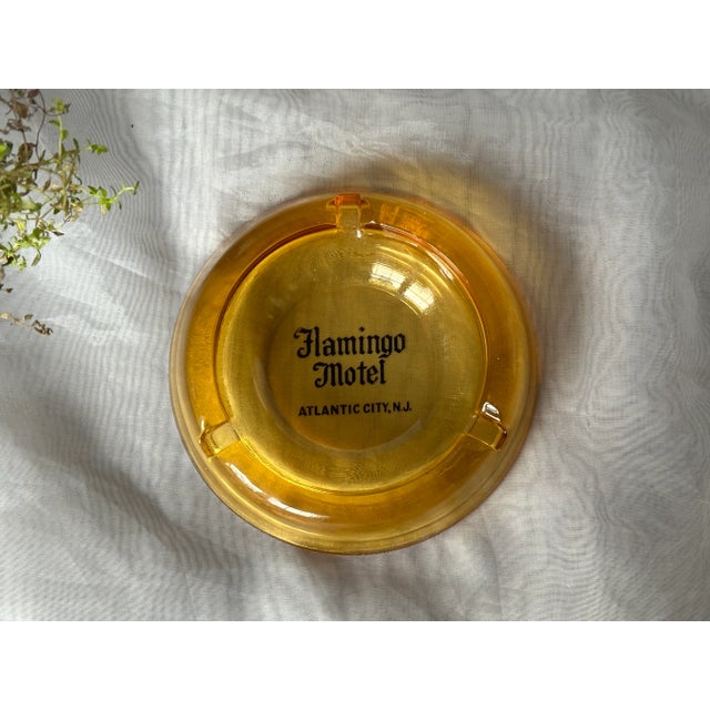 This vintage glass hotel ashtray is a scarce find from what NJdotcom referred to as the "Infamous Flamingo Motel" in a...