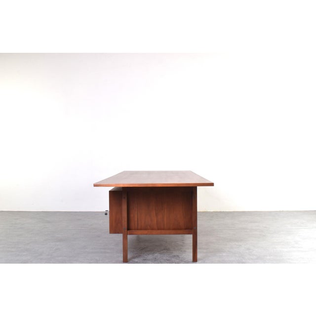 Mid-Century Modern Large Mid-Century Modern American Walnut Executive Desk, 1970s For Sale - Image 3 of 18