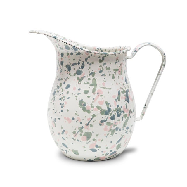 Serve up your special sweet tea recipe, batched cocktail, or brighten a room with a display of fresh cut flowers, our 3 qt...