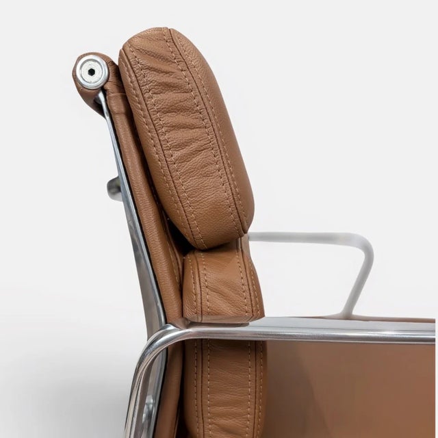 Eames for Herman Miller Aluminum Group Soft Pad Management Chair - Brown Leather For Sale - Image 6 of 10