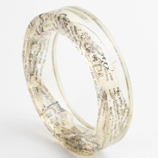 Contemporary John Galliano Clear Acrylic Resin Bracelet Bangle with Newspaper Inclusions For Sale - Image 3 of 17