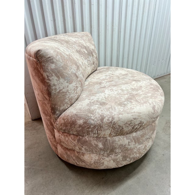 Post Modern Oversized Swivel Chair For Sale In New York - Image 6 of 8