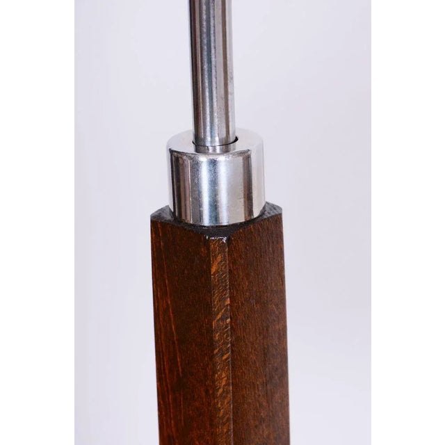 Czech Art Deco Floor Lamp in Walnut attributed to Jindřich Halabala for Up Závody, 1930s For Sale - Image 4 of 12