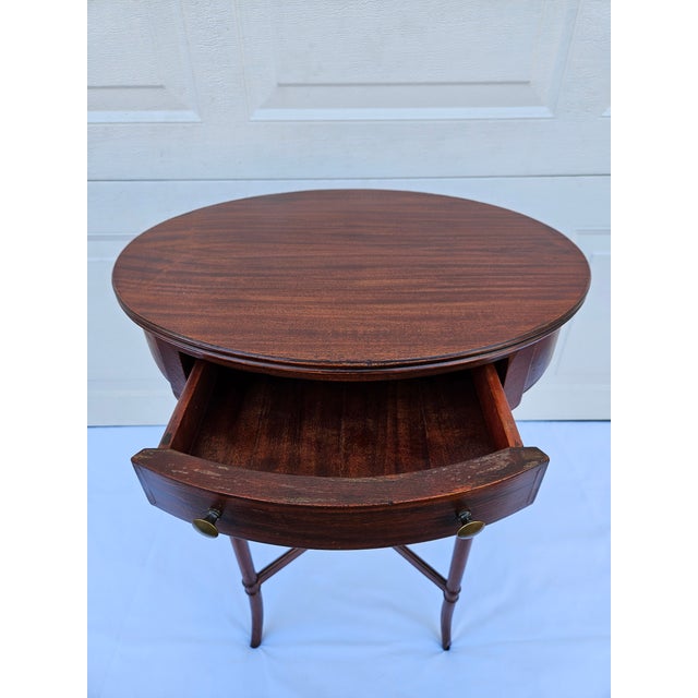 Early 20th Century Georgian Style Oval Mahogany Side Table For Sale - Image 10 of 18