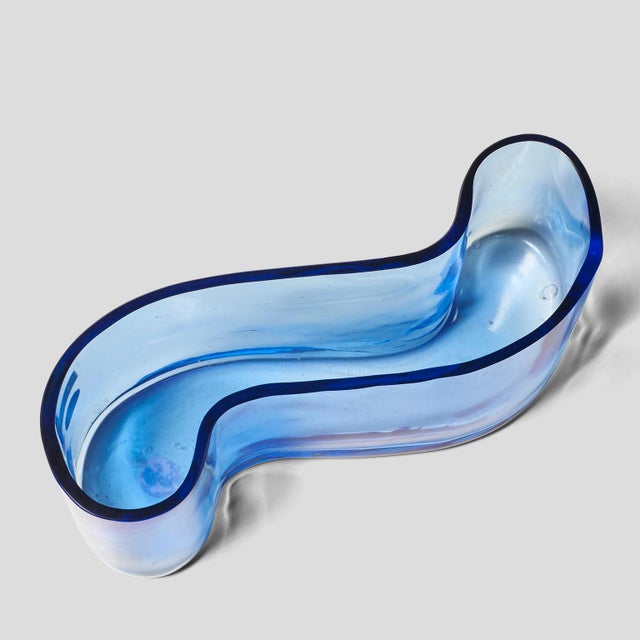 Mid-Century Modern Sigmoid Shaped Glass Vessel by Monica Bratt For Sale - Image 3 of 4