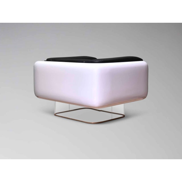 Restored William Andrus Steelcase Fiberglass Lounge Chair Black Leather Lucite Base For Sale In Milwaukee - Image 6 of 11