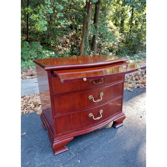 Traditional Late 20th Century Baker Furniture Company Bachelors Chest Nightstand For Sale - Image 3 of 9
