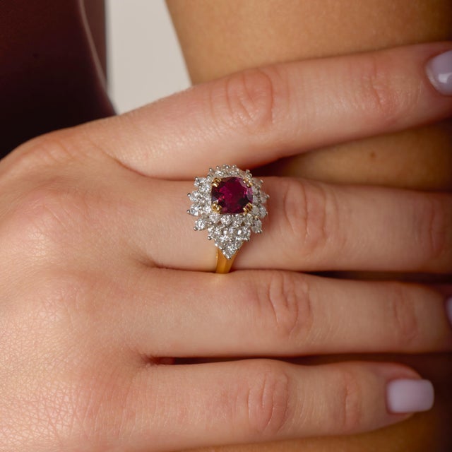 1980s Vintage Gia 1.80 Carat No Heat Ruby Diamond 18k Gold Cocktail Ring, Size 7 For Sale - Image 5 of 7