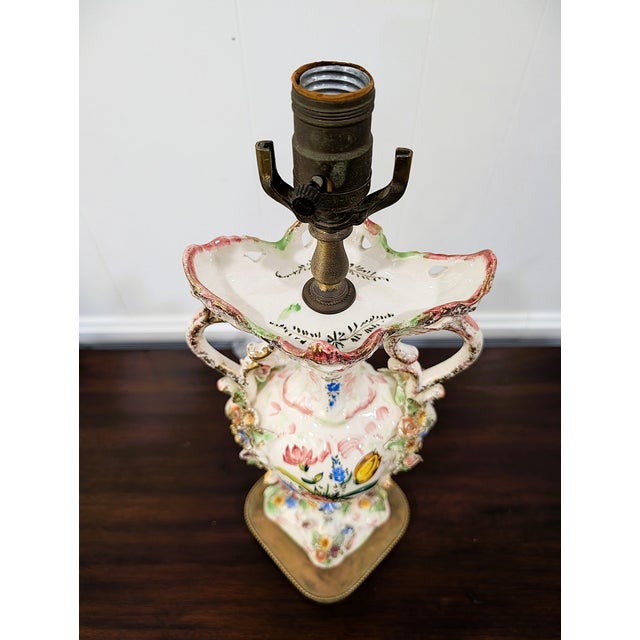 Vintage Italian Capodimonte Style Porcelain Floral Amphora Urn Table Lamp For Sale In Dallas - Image 6 of 9