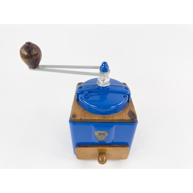 French Provincial Vintage French Peugeot Frères Coffee Grinder in Cobalt Blue – Mid-20th Century For Sale - Image 3 of 13