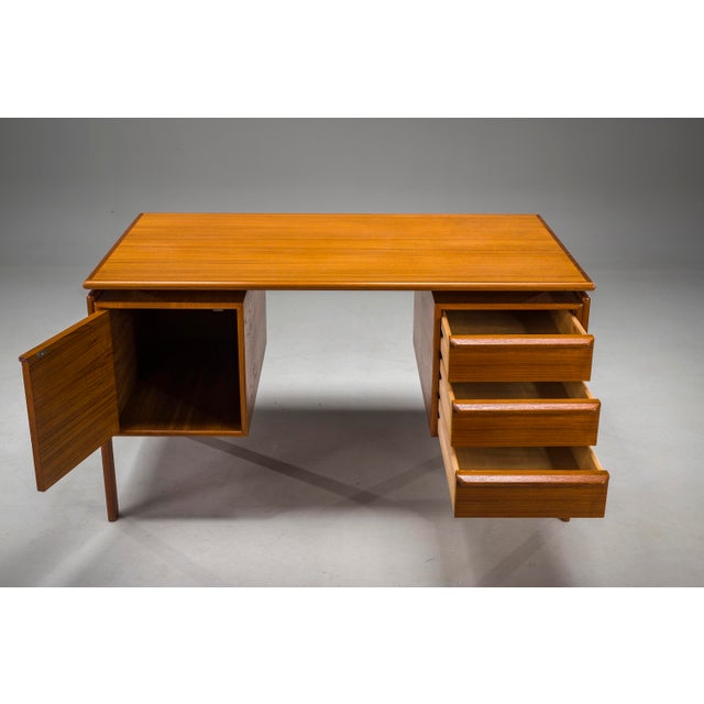Mid-Century Teak Freestanding Desk from GV Møbler, 1970s For Sale - Image 10 of 18