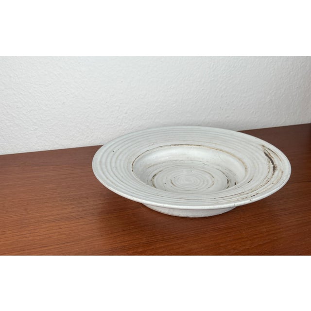 Mid-Century Modern Minimalist Danish Studio Pottery Bowl from Pottestuen Keramik Frederikshavn, 1960s For Sale - Image 6 of 15