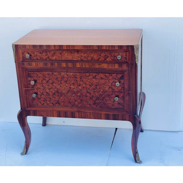 Antique French Louis XVI Style Commode Chest of Drawers With Beautiful Marquetry For Sale In Miami - Image 6 of 14