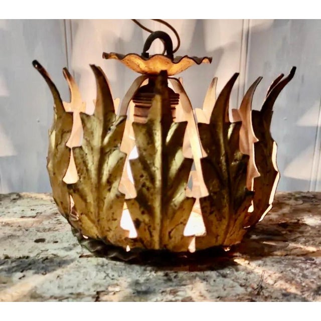 1950s Spanish Crown Sunburst Wall Lights in Gilt Metal, 1950, Set of 2 For Sale - Image 5 of 9