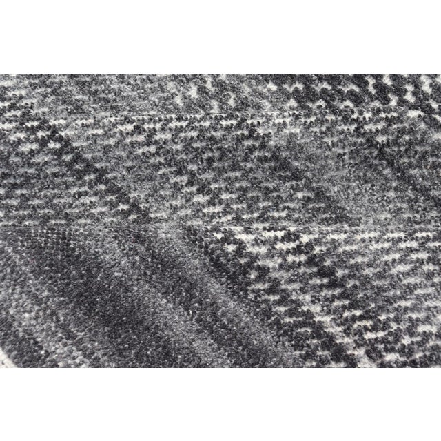 Modern Hand Knotted Abstract Indian Rug in Charcoal & Ivory in Wool 10 X 13'10 For Sale - Image 10 of 12
