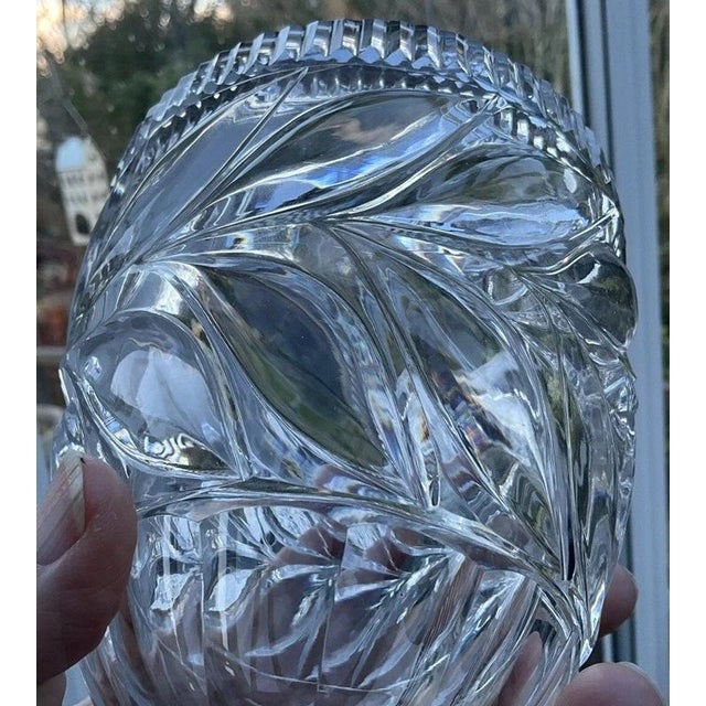 Georgian Anglo-Irish Cut-Glass Lidded Urns attributed to Waterford, 1820, Set of 2 For Sale - Image 10 of 15