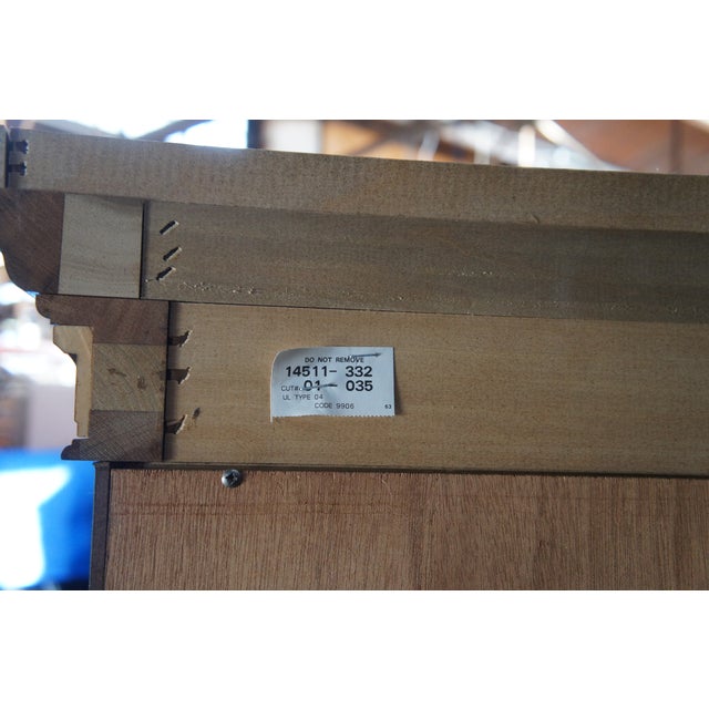 1990s Thomasville 18th Century Flame Mahogany Bow Front Clothing Armoire Linen Press For Sale - Image 13 of 16