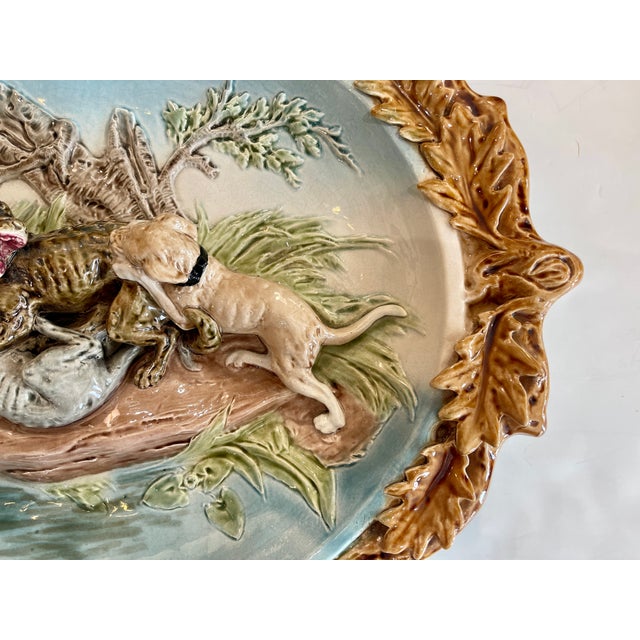 Rare 19th Century French Sarreguemines Majolica "The Hunt of the Wolves" Barbotine Platter, Rare Turquoise Color. For Sale In West Palm - Image 6 of 17