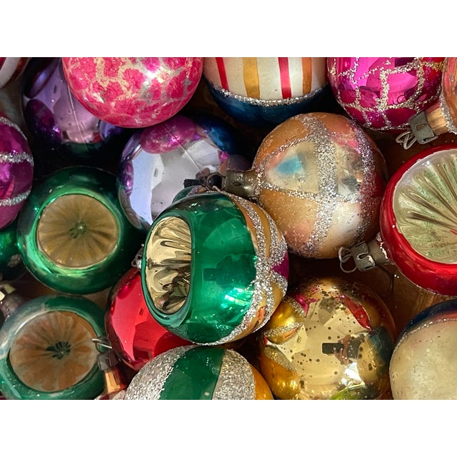 55 Shiny Bright Mud 20 Th C Glass Holiday Ornaments For Sale - Image 9 of 10