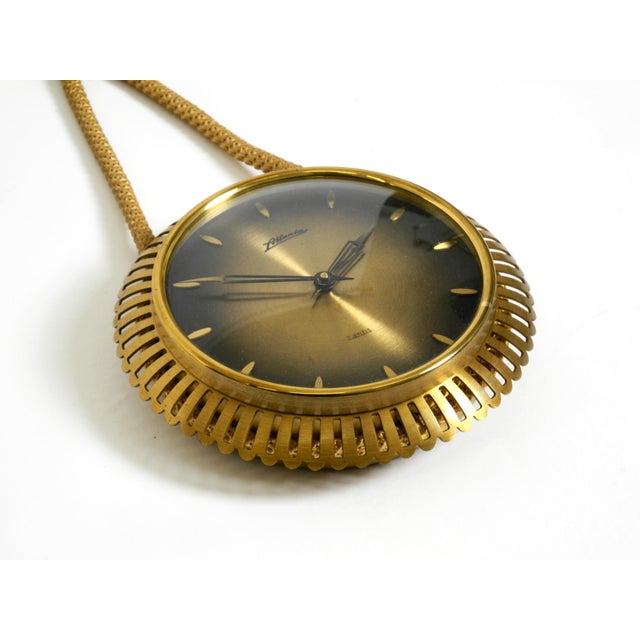 Small Mid-Century Modern Atlanta Wall Clock with 10-Day Movement, 1950s For Sale - Image 6 of 16