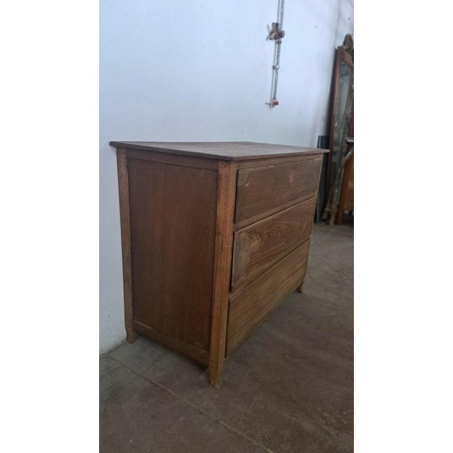Antique Chestnut Chest of Drawers For Sale - Image 6 of 10