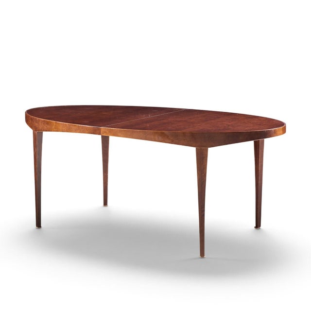 Brown Barbara Barry for Baker Style Mahogany Expanding Dining Table With 1 Leaf For Sale - Image 8 of 10